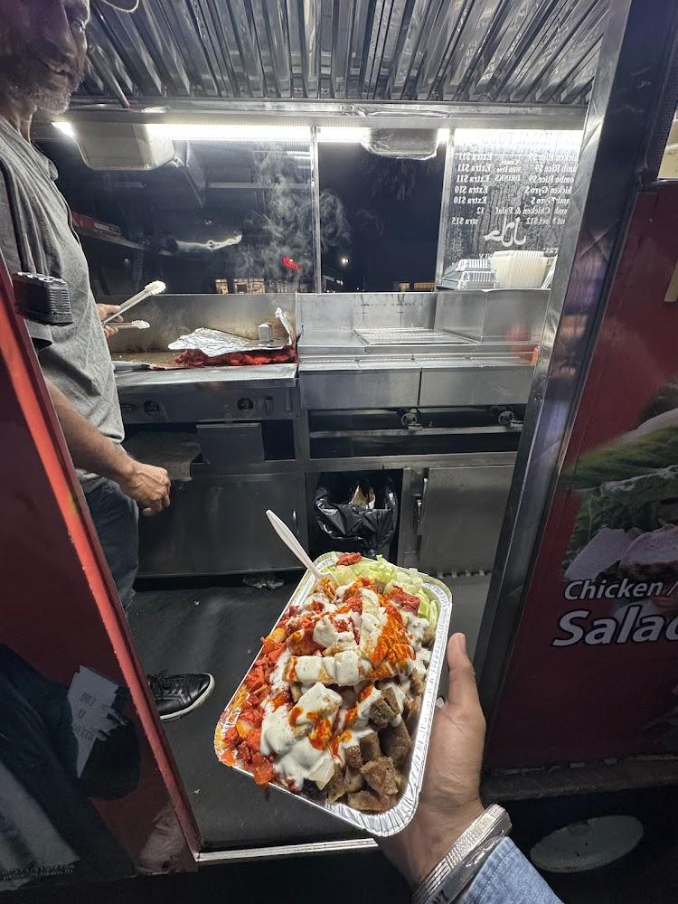 Khan Halal Food Cart Gallery Image 4